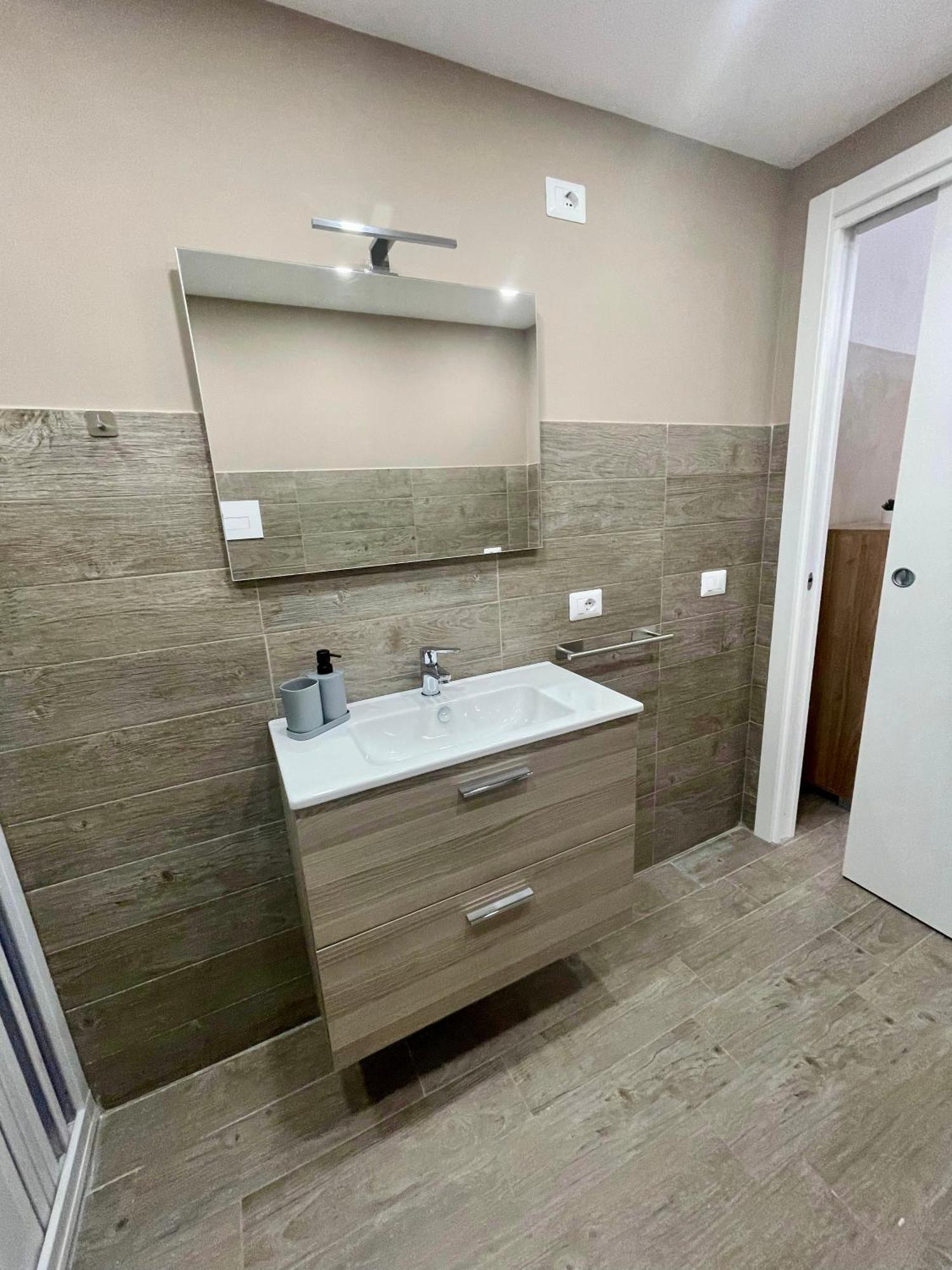 House Karol * Naples